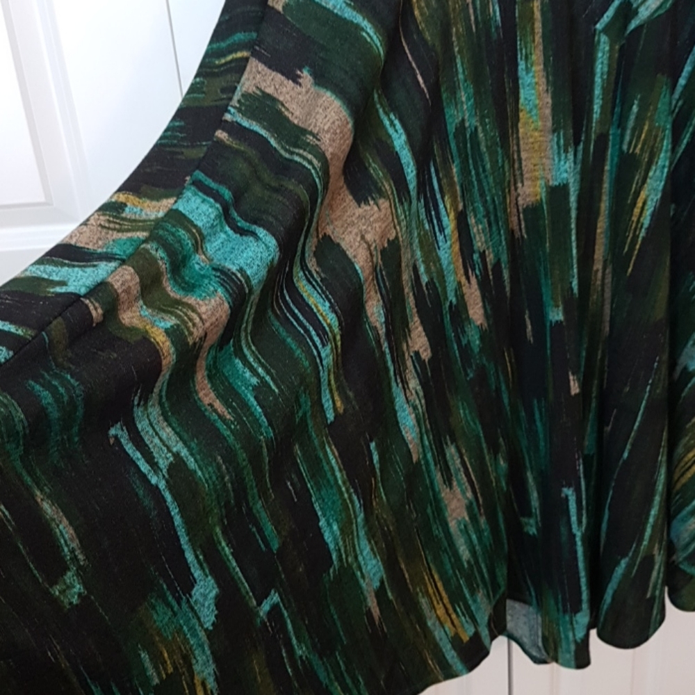 Dress - Picture 3 of 6